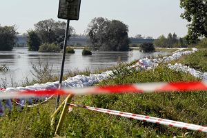 Polska w obliczu powodzi: Brzeg Dolny dotknięty kulminacją, konieczna ewakuacja w Prawikowie