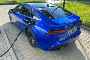 7 mln km w ciągu dwóch lat. Radość taksówkarzy, Toyota świętuje osiągnięcie