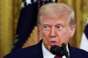 Starcie Izrael-Iran: Jakie stanowisko zajęły Stany Zjednoczone? Kluczowe wypowiedzi Donalda Trumpa