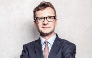 Nieprawidłowości w procesie stanowienia prawa
