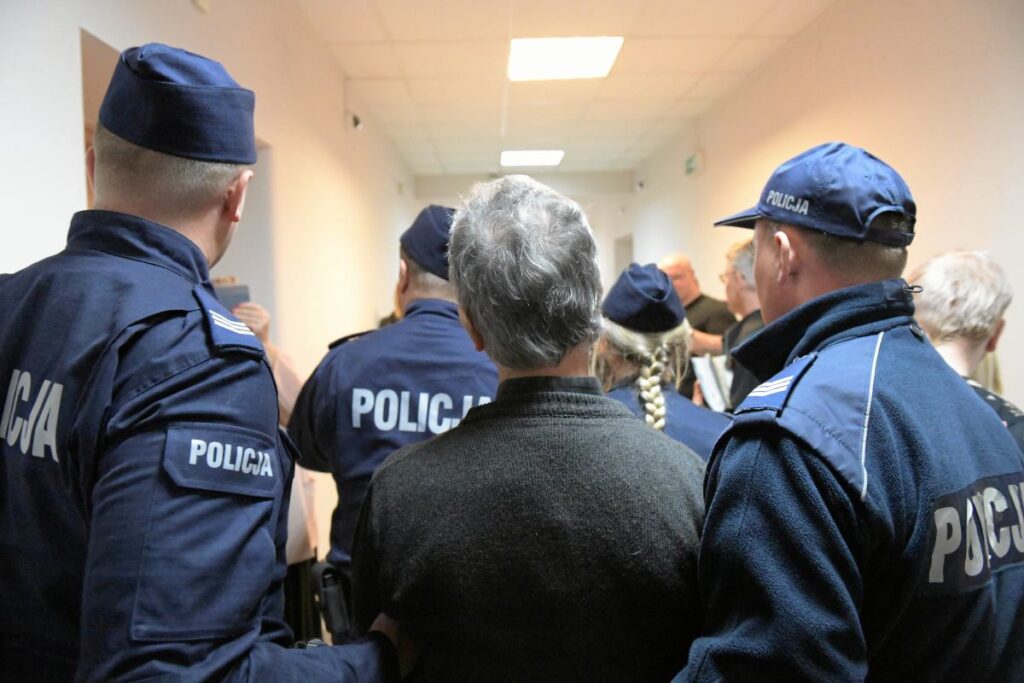Prawomocny wyrok zapadł. Kuria musi wypłacić odszkodowanie za skrzywdzenie dziewczynek