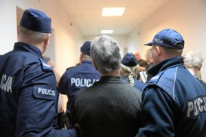 Prawomocny wyrok zapadł. Kuria musi wypłacić odszkodowanie za skrzywdzenie dziewczynek