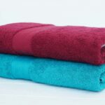 Błędy popełniane podczas prania ręczników – sprawdź, jak prać, by były miękkie i świeżo pachniały