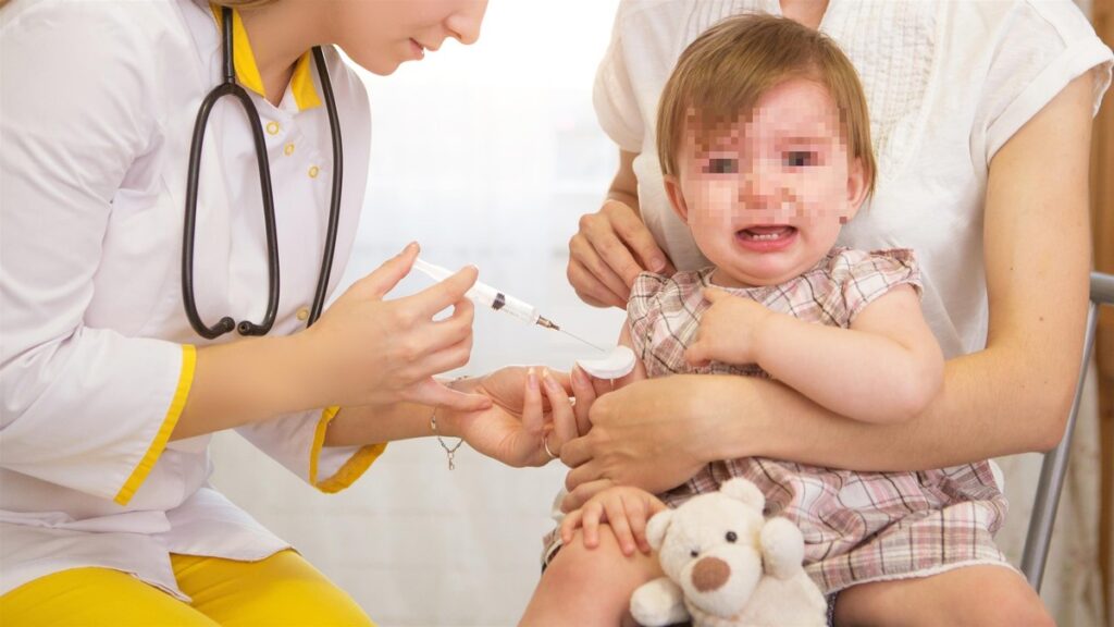 Podkarpacie: Czworo dzieci zaszczepionych przestarzałą szczepionką. "Powstrzymaliśmy się od alarmowania"