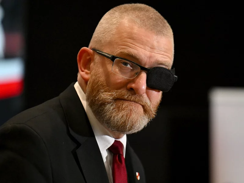 Kontrola finansów Brauna – polityk pod lupą po braku środków