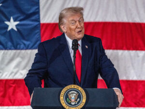 Polska powinna być bardziej stanowcza wobec USA? Polacy są zgodni