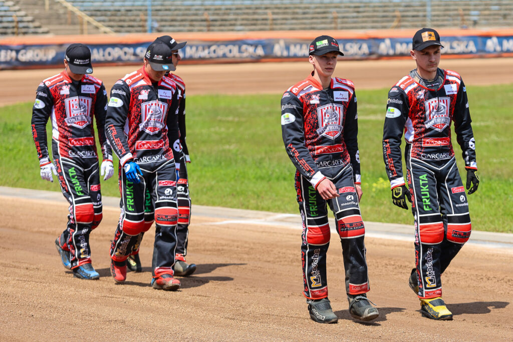 Żużel. Trzy zespoły wciąż potrzebują 1,5 mln zł. Moonfin Malesa o krok od przełomowego sukcesu