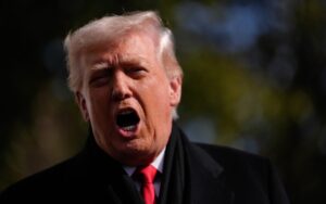 Spadek wartości dolara po działaniach Trumpa