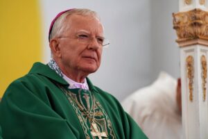 Arcybiskup Marek Jędraszewski odchodzi – prosi wiernych o przebaczenie
