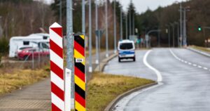 Coraz więcej Niemców odwiedza Polskę. "Sprzeciw wobec państwowych restrykcji"